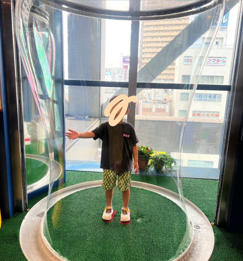 【保存版】子連れで楽しめる室内遊び場まとめ｜雨の日も安心！大阪のおすすめスポット