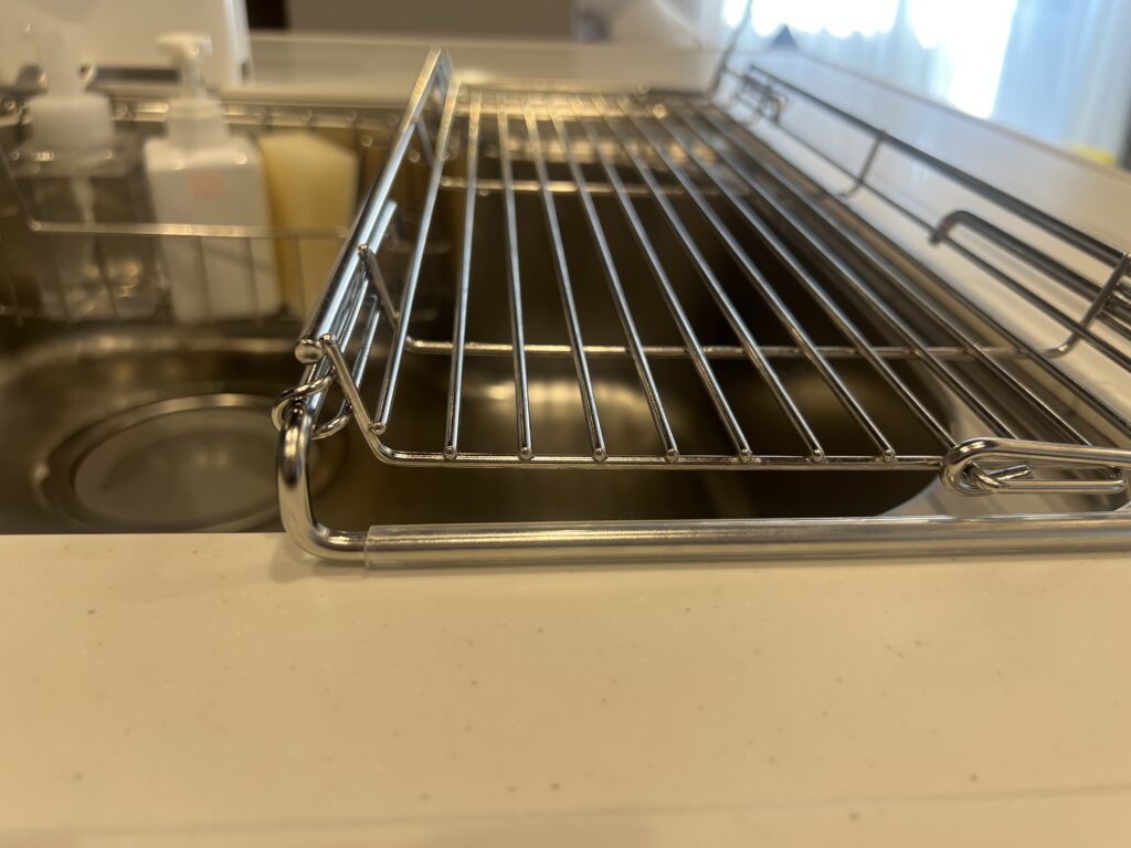 【買ってよかった】SAKuRAKuの水切りラックを1ヶ月使った正直レビュー
