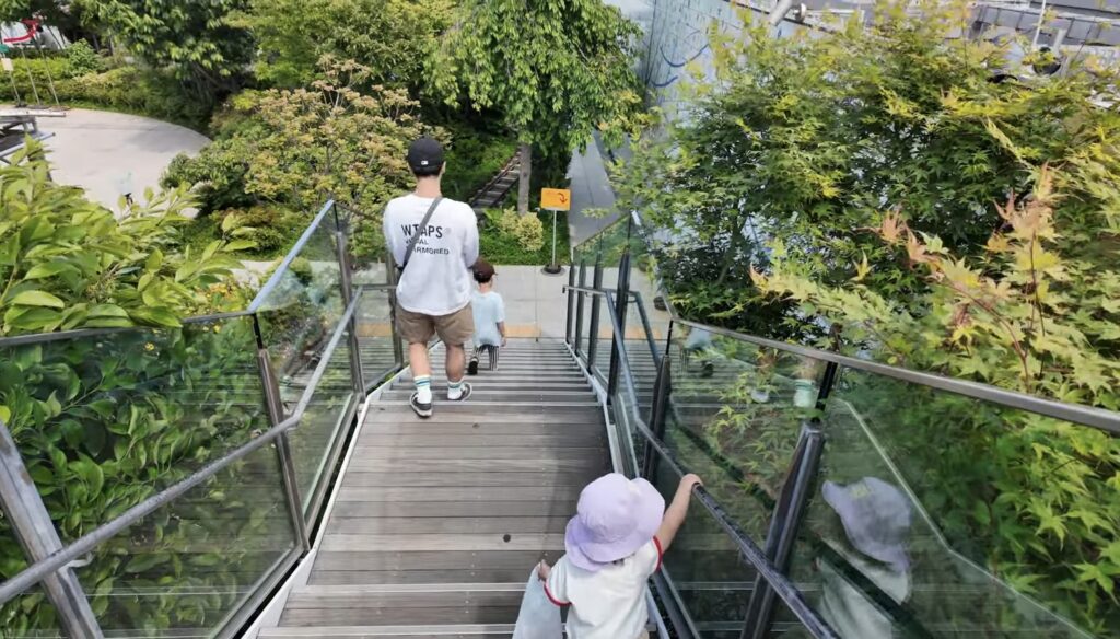 博多駅で子連れ時間つぶしどうする?実際に助かった場所まとめ【2歳&5歳連れ】