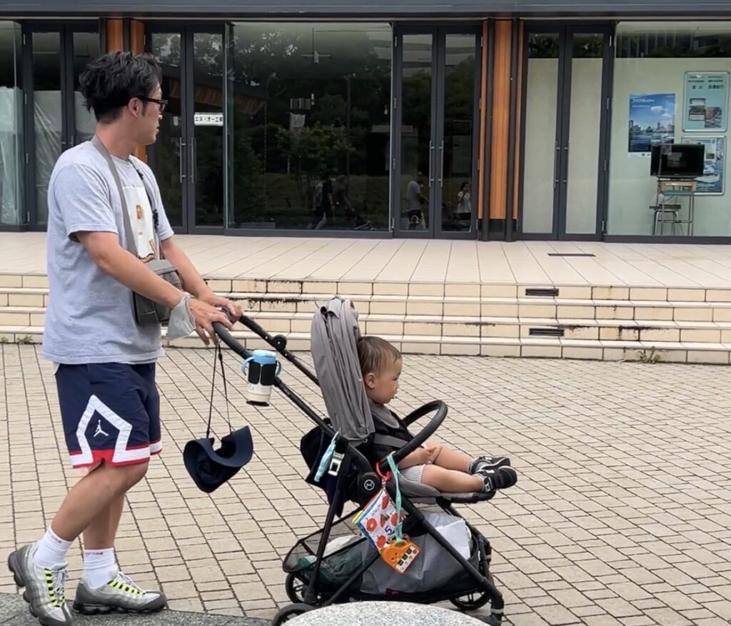 ベビーカーはいつ卒業する?4歳で卒業した息子と2歳娘の場合